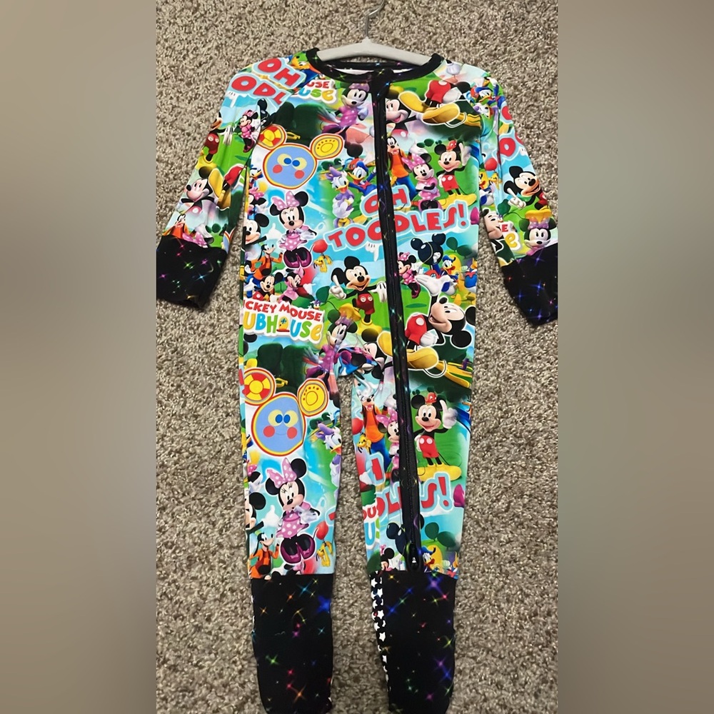 Sugar Swan Mickey Mouse Zippy